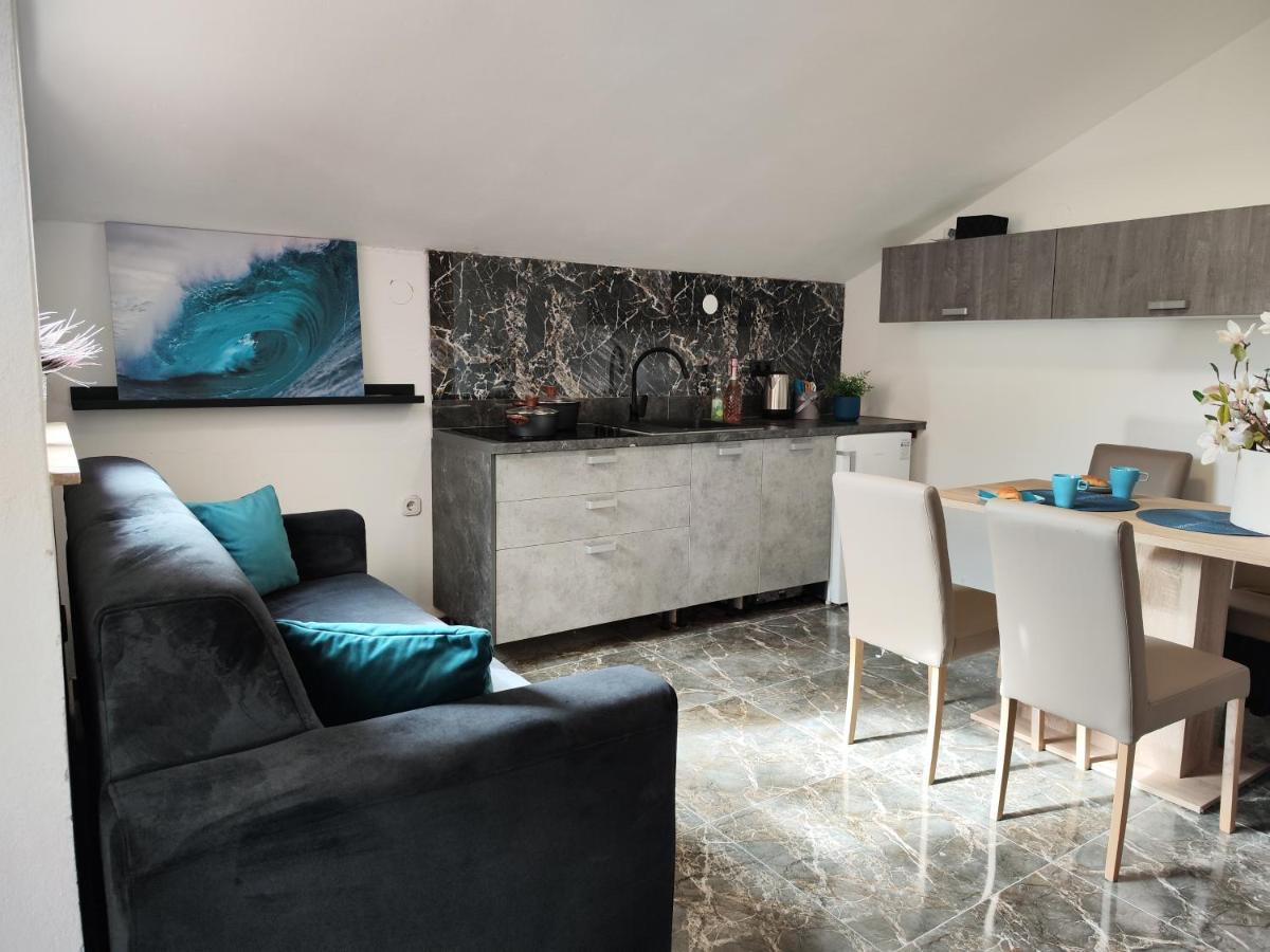 Apartments Orhidelia 니바이스 외부 사진