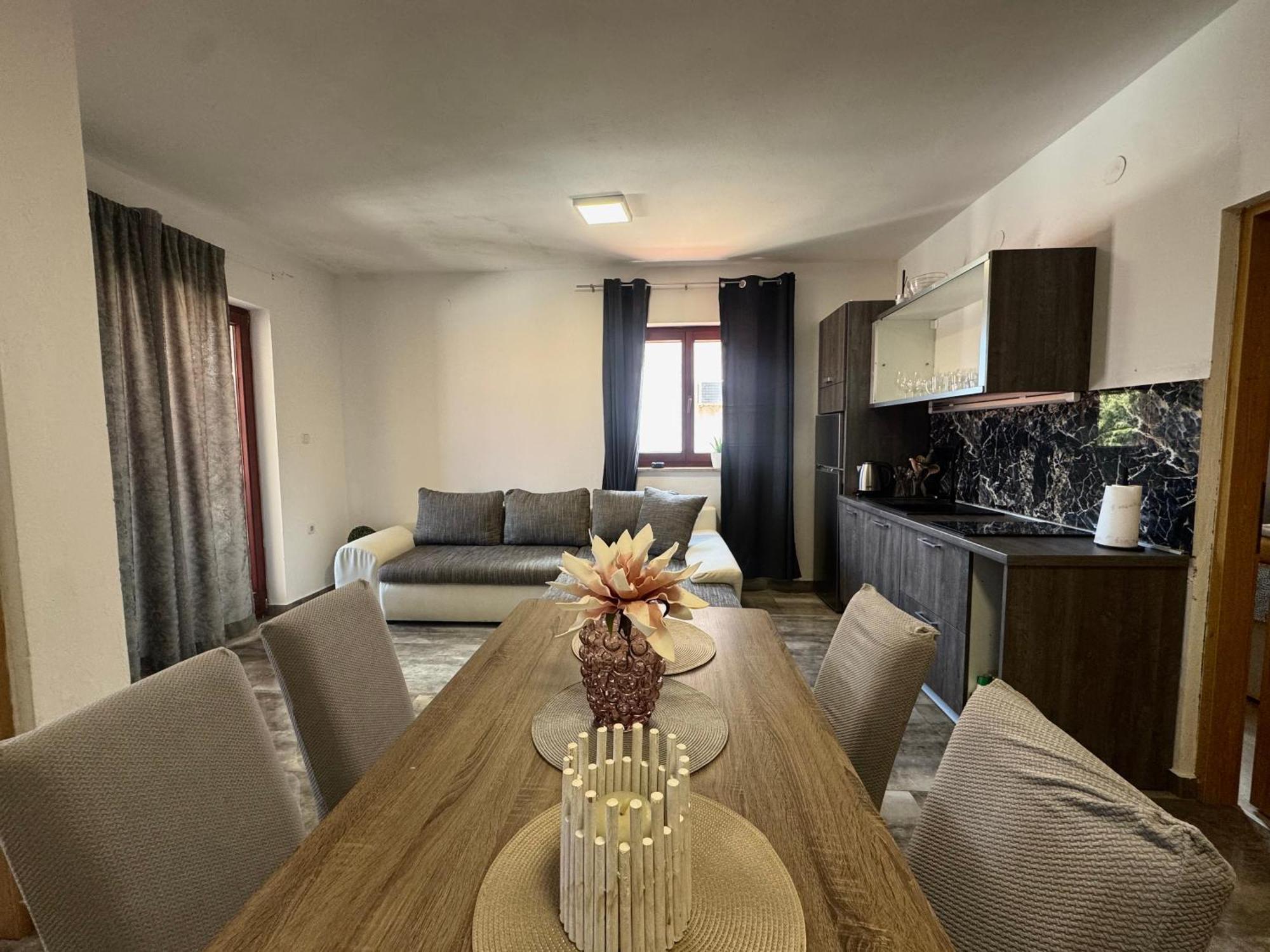 Apartments Orhidelia 니바이스 외부 사진